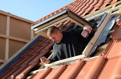 Pose de fenêtres de toit Velux à Tieule
